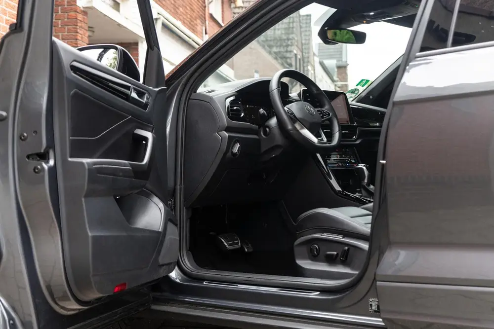 Volkswagen T-Roc 1.5 TSI R-Line Pano / Memory / Beats uit 2022, foto 13