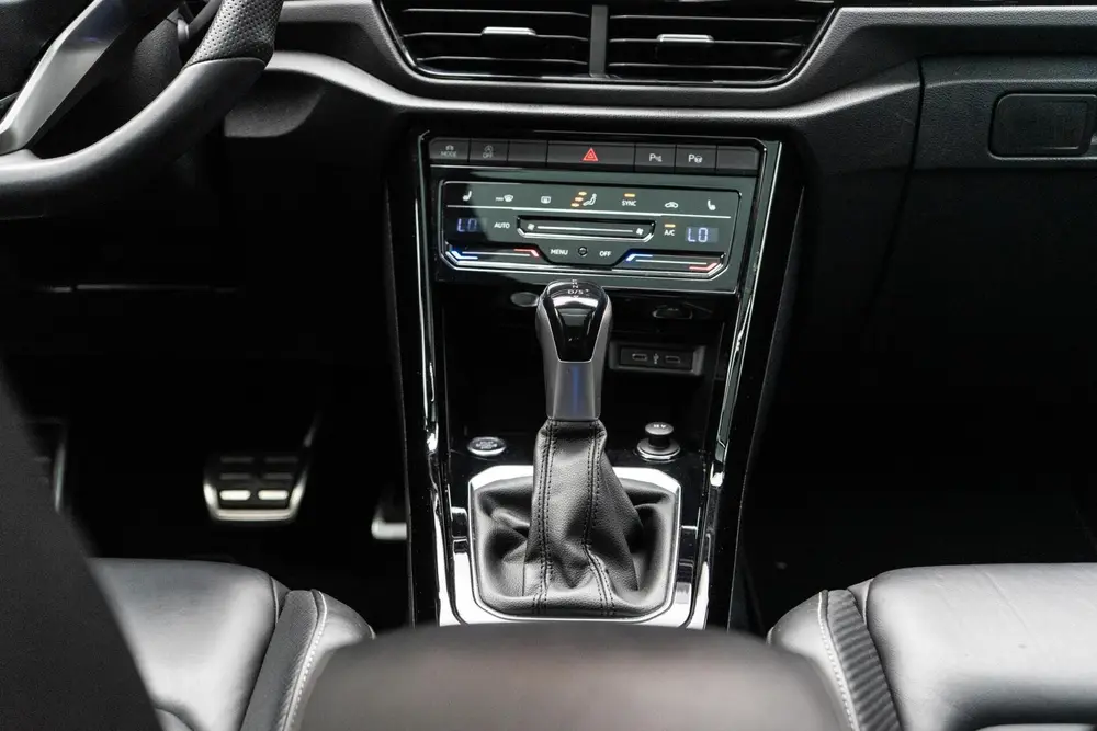 Volkswagen T-Roc 1.5 TSI R-Line Pano / Memory / Beats uit 2022, foto 18