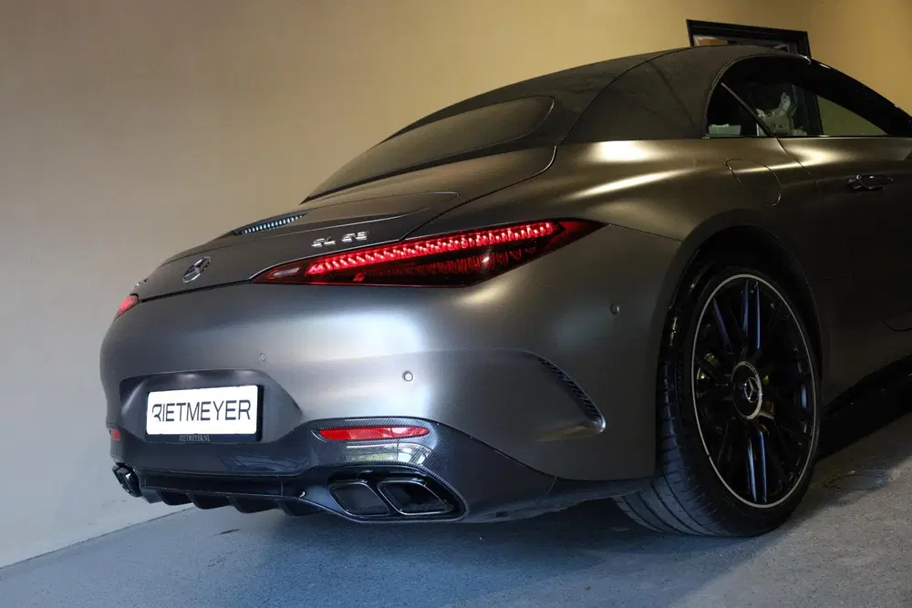 Mercedes-Benz SL AMG 63 4MATIC+ uit 2023, foto 2