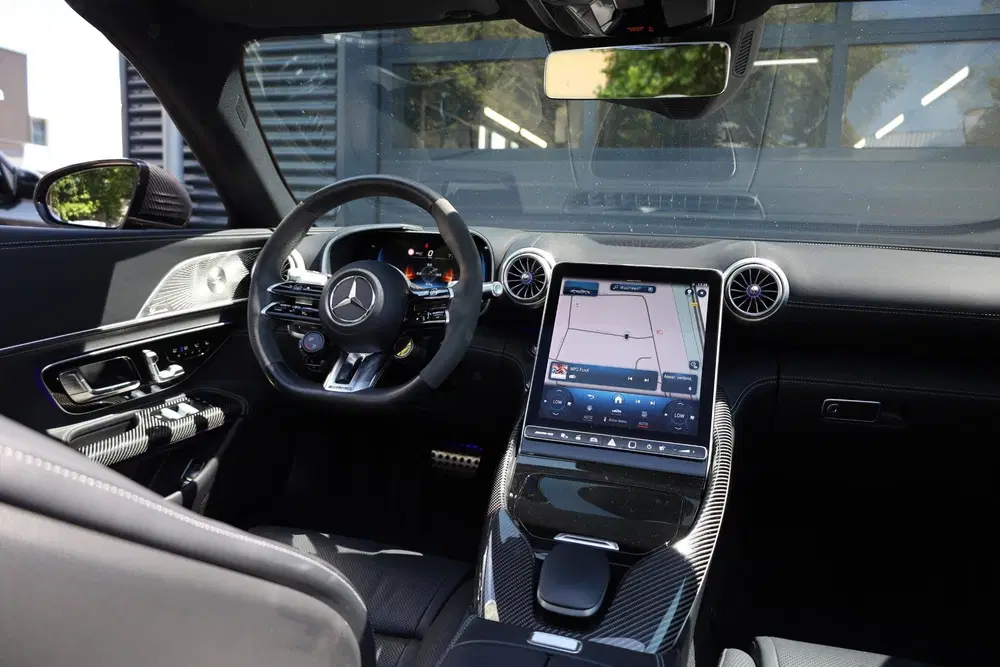 Mercedes-Benz SL AMG 63 4MATIC+ uit 2023, foto 4