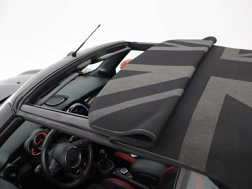 Mini Cabrio 2.0 JCW JOHN COOPER WORKS 231 PK REBEL GRE uit 2019, foto 19