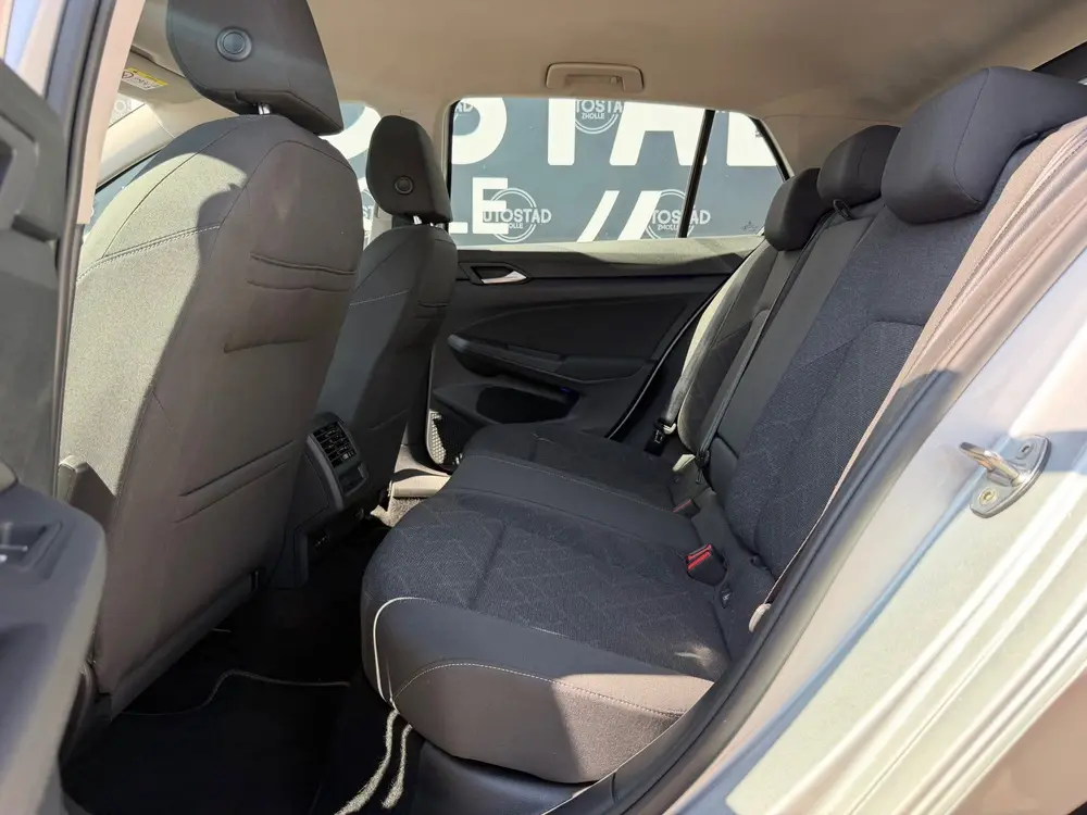 Volkswagen Golf 1.0 eTSI Life Automaat / NL-Auto / Virtual C uit 2021, foto 13
