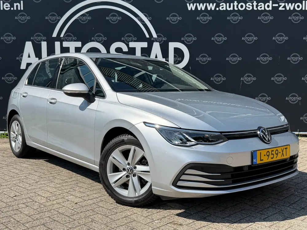 Volkswagen Golf 1.0 eTSI Life Automaat / NL-Auto / Virtual C uit 2021, foto 8