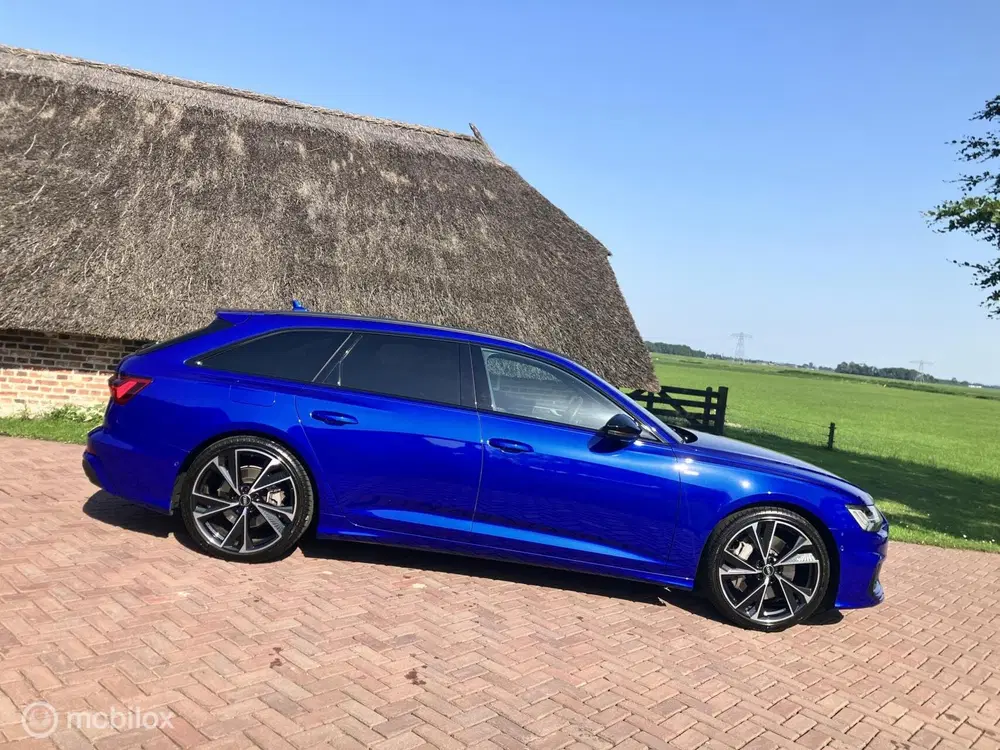 Audi A6 12 uit 2022, foto 2