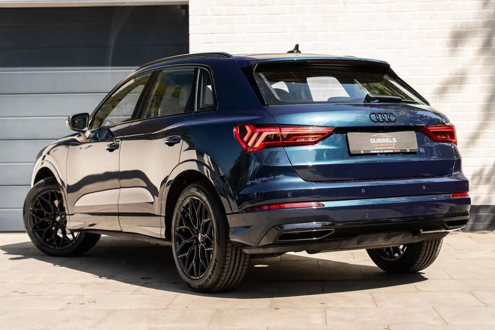 Audi Q3 35 TFSI S-line Black Optic uit 2019, foto 12