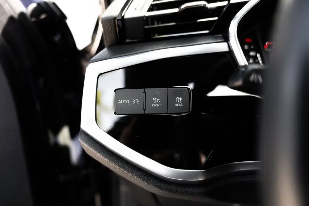 Audi Q3 35 TFSI S-line Black Optic uit 2019, foto 16