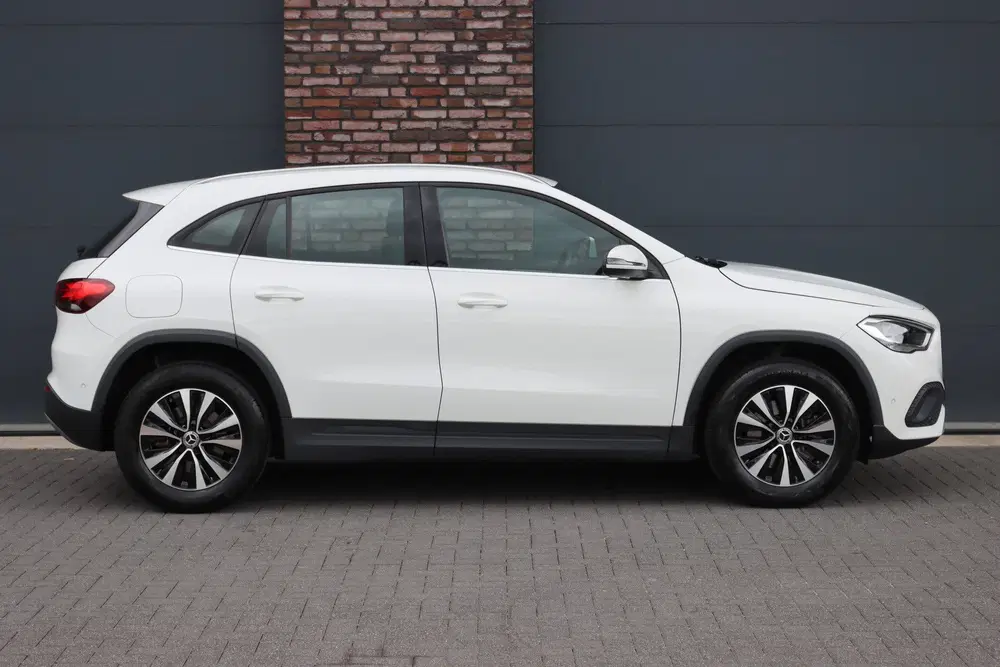 Mercedes-Benz GLA GLA 250 e Luxury Line uit 2022, foto 11