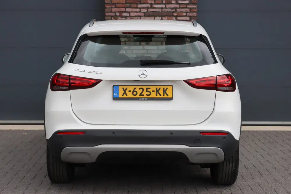 Mercedes-Benz GLA GLA 250 e Luxury Line uit 2022, foto 15
