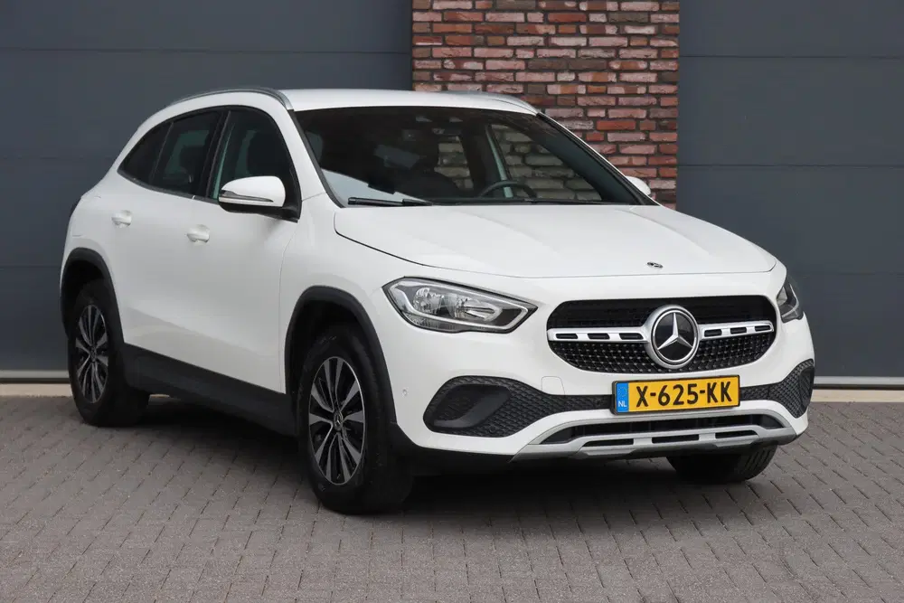 Mercedes-Benz GLA GLA 250 e Luxury Line uit 2022, foto 3