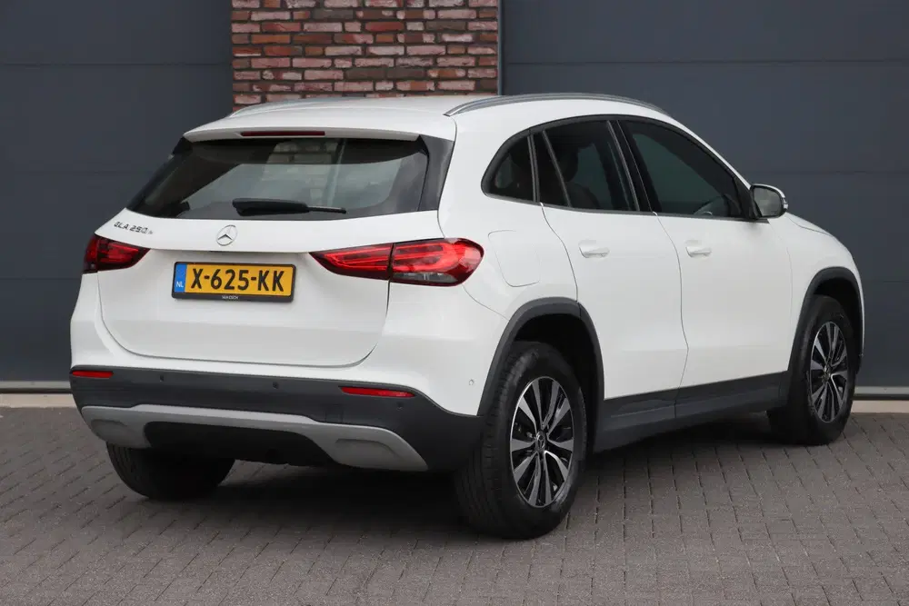 Mercedes-Benz GLA GLA 250 e Luxury Line uit 2022, foto 7