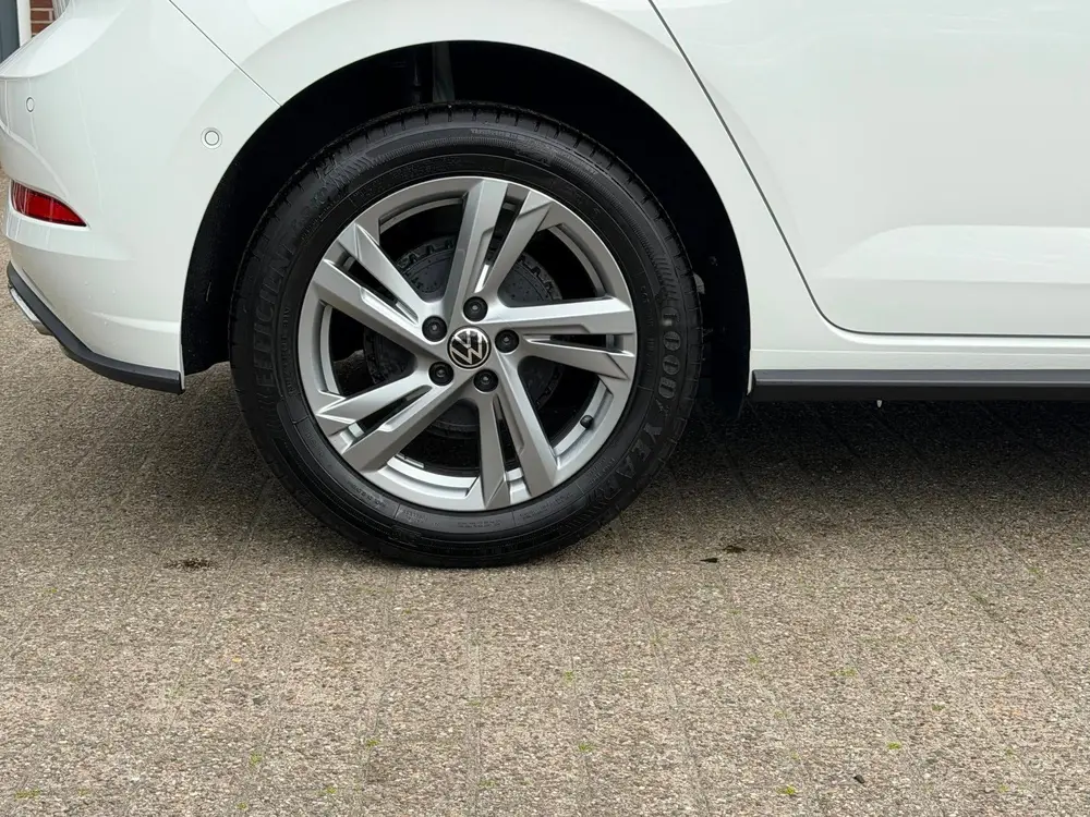 Volkswagen Polo 1.0 TSI R-Line Edition / PANO / IQ / NL AUTO uit 2025, foto 12