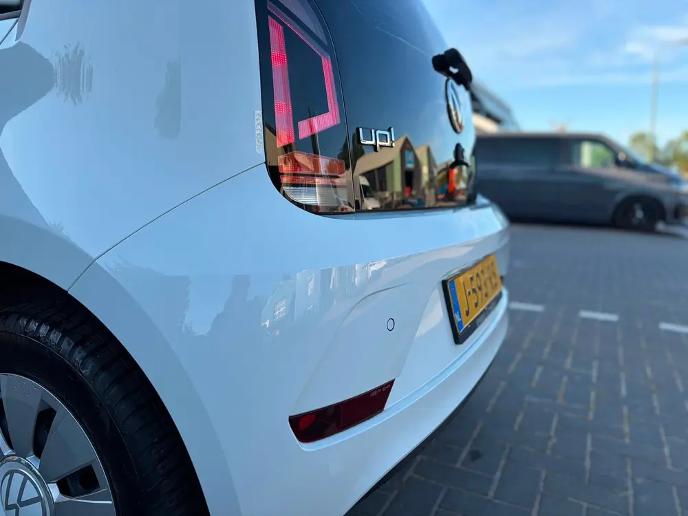Volkswagen Up! 1.0 BMT move up! Cruis/PDC/Clima uit 2020, foto 8