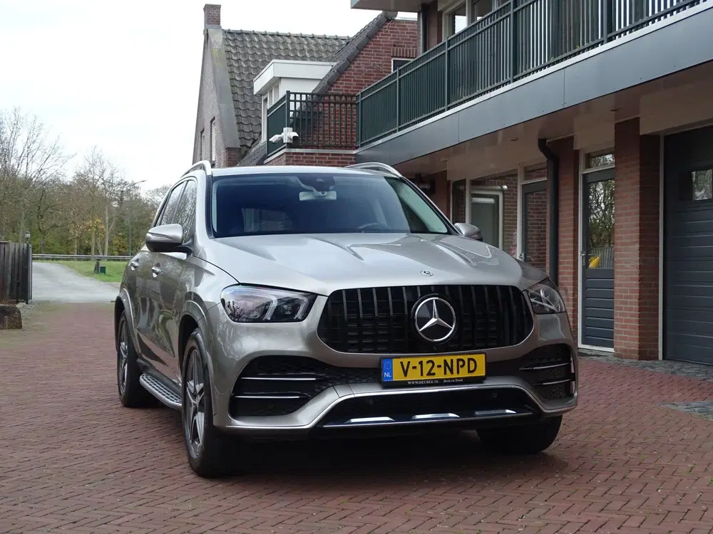 Mercedes-Benz GLE uit 2020, foto 16