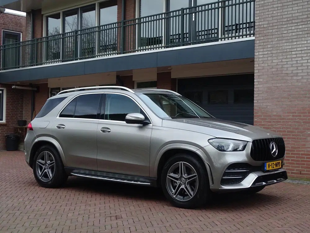 Mercedes-Benz GLE uit 2020, foto 17