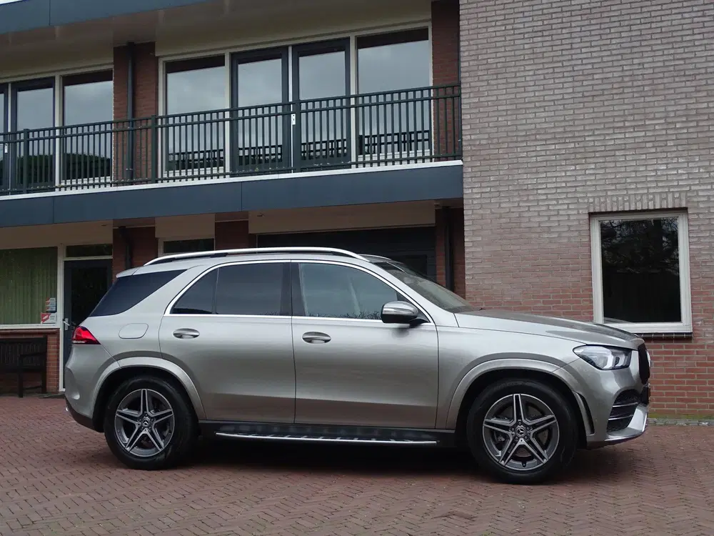 Mercedes-Benz GLE uit 2020, foto 18