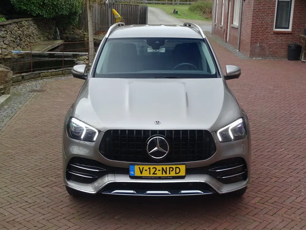Mercedes-Benz GLE uit 2020, foto 6