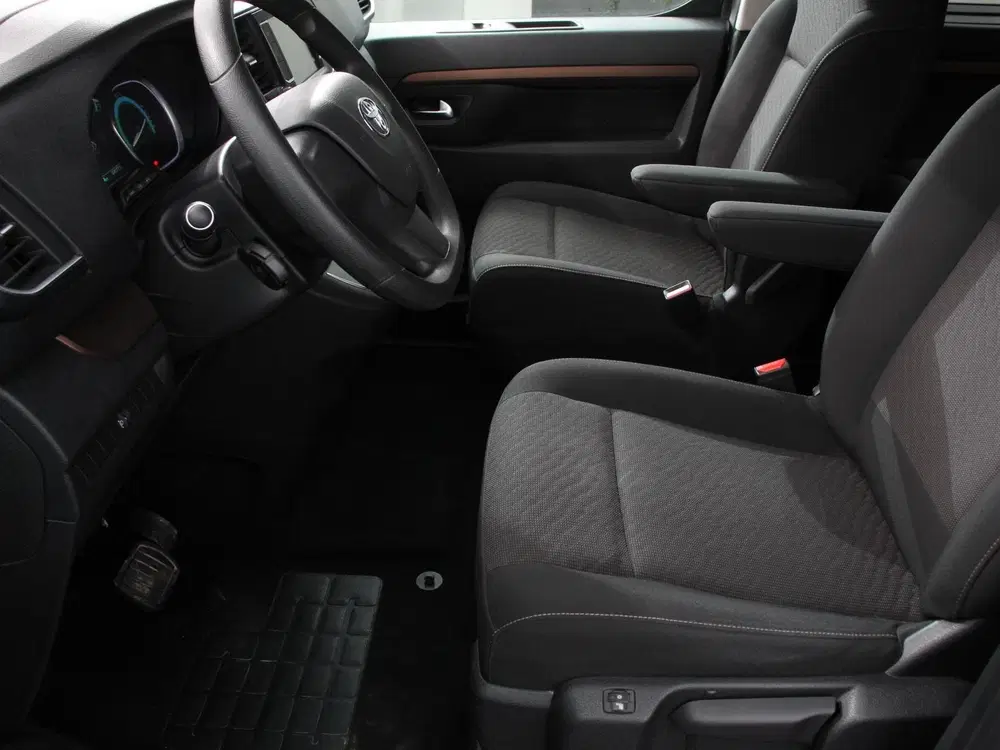 Toyota Proace Luxury L2 8persoons PERSONENBUS uit 2022, foto 12