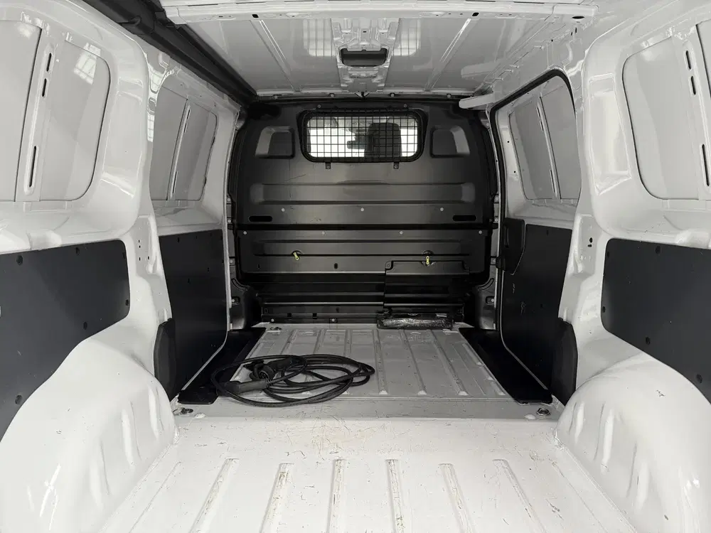 Toyota Proace Professional Extra Range 75 kW uit 2023, foto 8