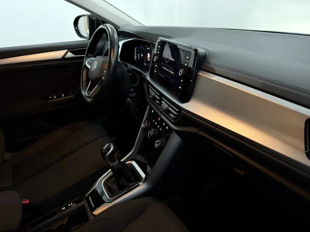 Volkswagen T-Roc 1.0 TSI Life Apple carplay, Parkeersensoren uit 2022, foto 10