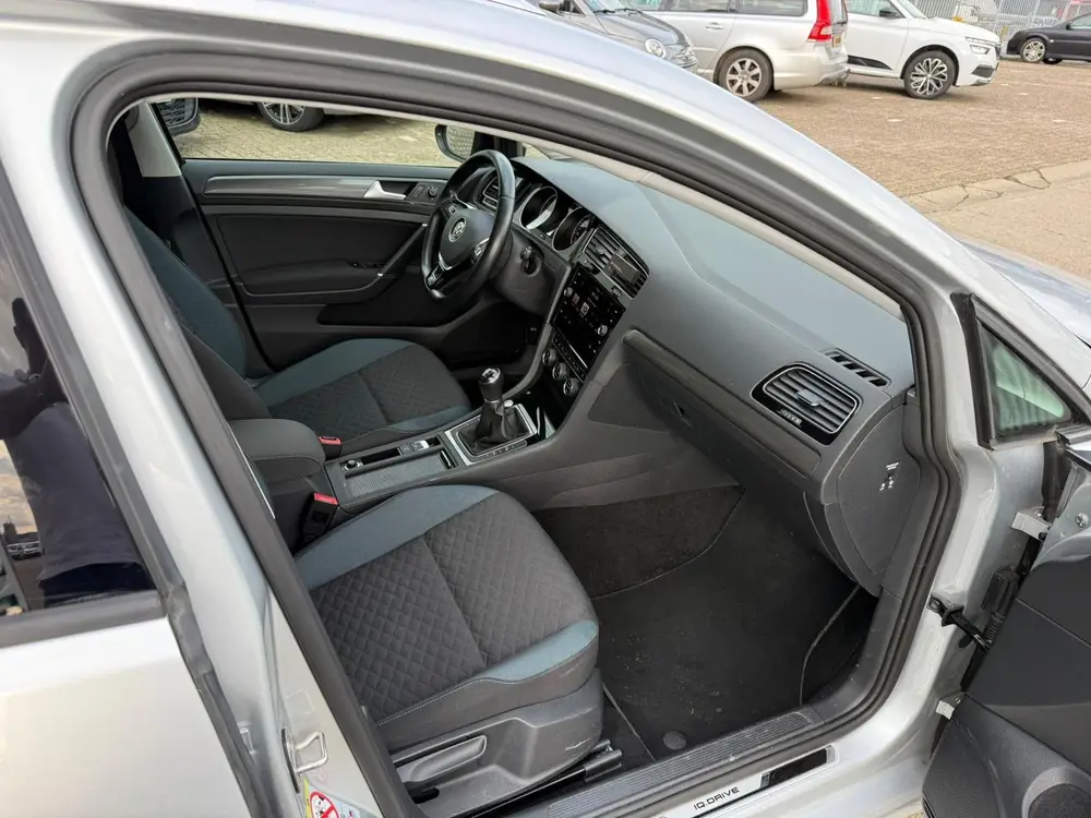 Volkswagen Golf Variant 1.0 TSI BlueMotion Technology uit 2019, foto 11