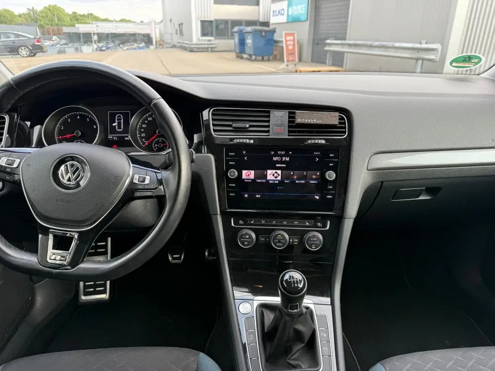 Volkswagen Golf Variant 1.0 TSI BlueMotion Technology uit 2019, foto 14