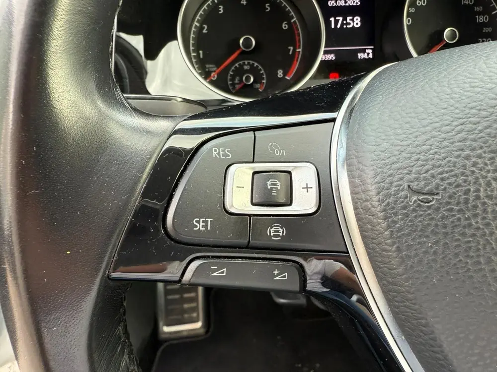 Volkswagen Golf Variant 1.0 TSI BlueMotion Technology uit 2019, foto 16