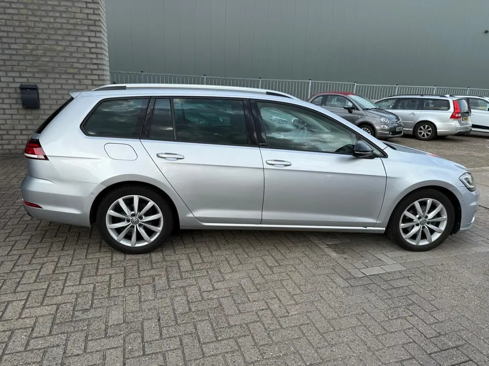 Volkswagen Golf Variant 1.0 TSI BlueMotion Technology uit 2019, foto 6