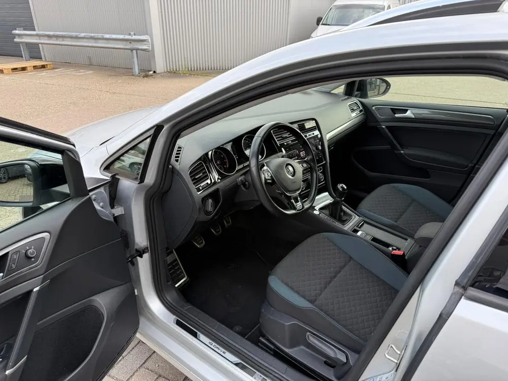 Volkswagen Golf Variant 1.0 TSI BlueMotion Technology uit 2019, foto 9