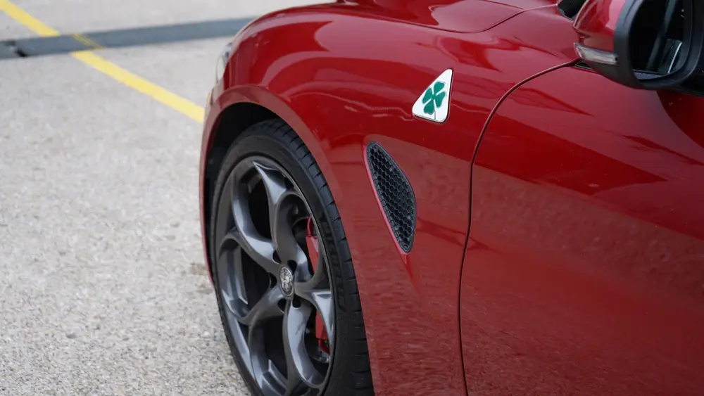 Alfa Romeo Giulia 2.9 V6 Quadrifoglio uit 2020, foto 11