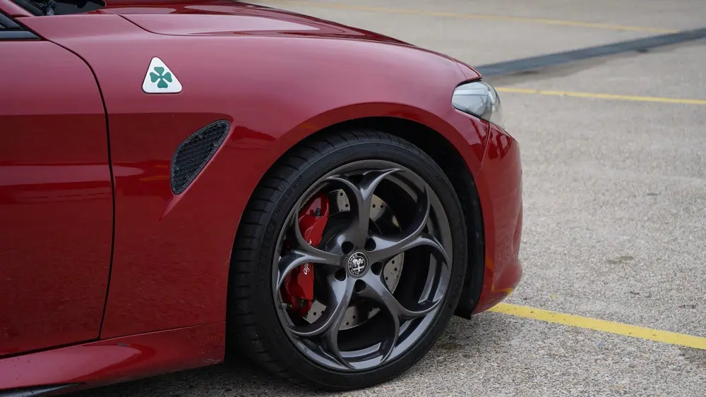 Alfa Romeo Giulia 2.9 V6 Quadrifoglio uit 2020, foto 13