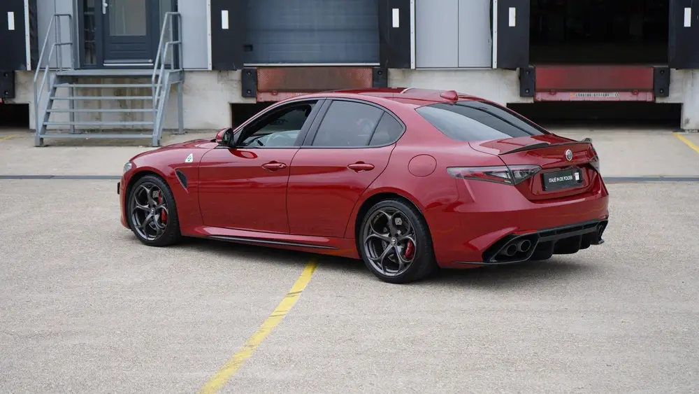 Alfa Romeo Giulia 2.9 V6 Quadrifoglio uit 2020, foto 17