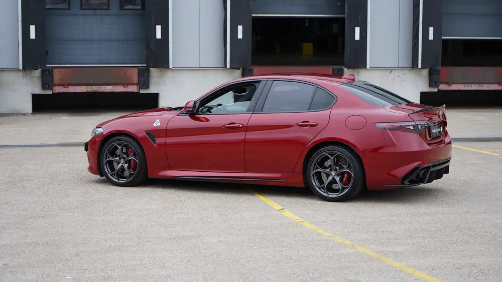 Alfa Romeo Giulia 2.9 V6 Quadrifoglio uit 2020, foto 8
