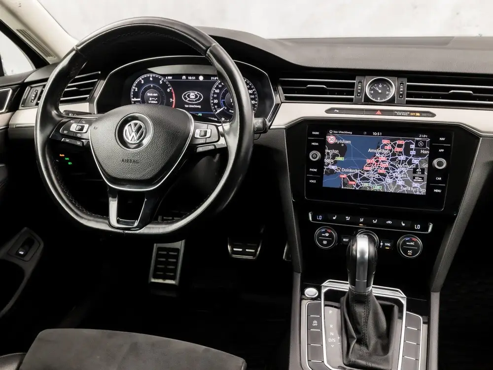Volkswagen Passat Variant 1.5 TSI Highline Sportline 150Pk A uit 2019, foto 7