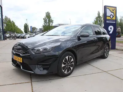 Kia Ceed 1.6 GDI PHEV DynamicPlusLine Stoel-Stuu uit 2022
