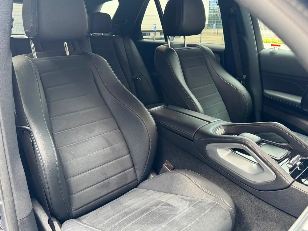 Mercedes-Benz GLE 350e uit 2022, foto 10