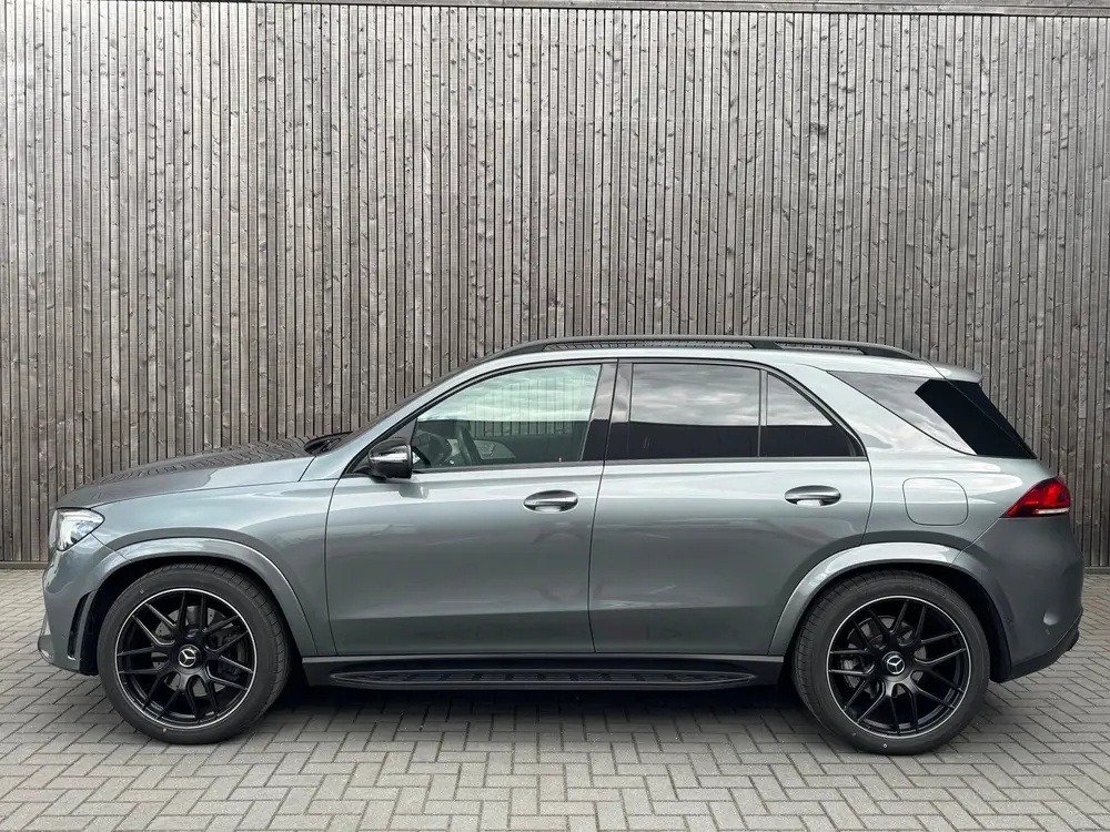 Mercedes-Benz GLE 350e uit 2022, foto 2