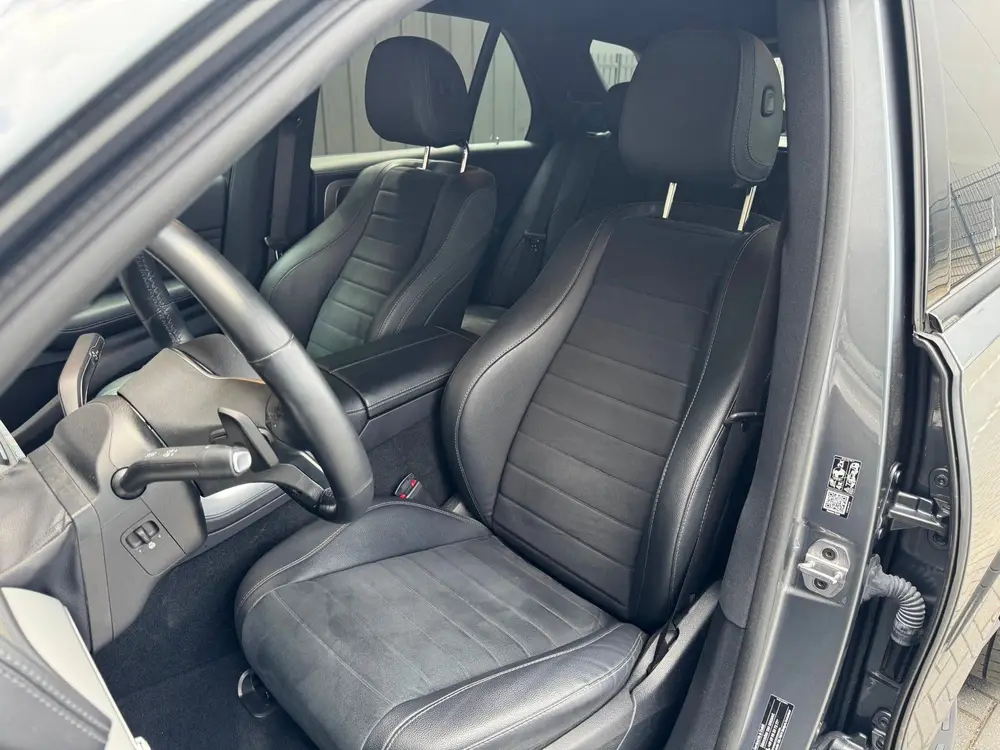 Mercedes-Benz GLE 350e uit 2022, foto 8