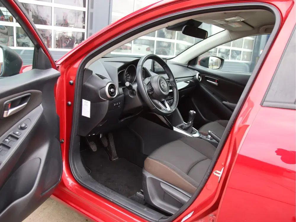 Mazda 2 1.5 Skyactiv-G Style Selected LED uit 2021, foto 9
