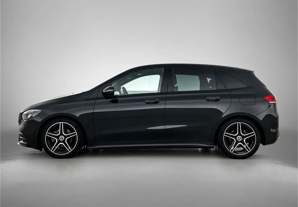 Mercedes-Benz B-Klasse 180 AMG Nightpakket uit 2022, foto 5
