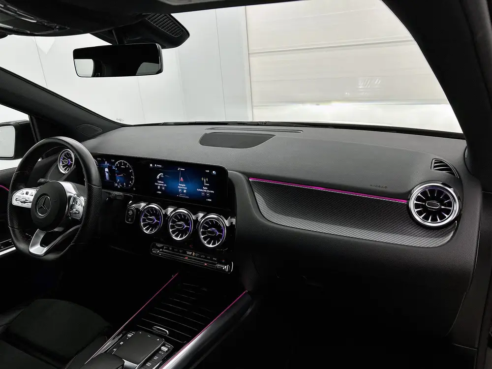 Mercedes-Benz B-Klasse 180 AMG Nightpakket uit 2022, foto 9