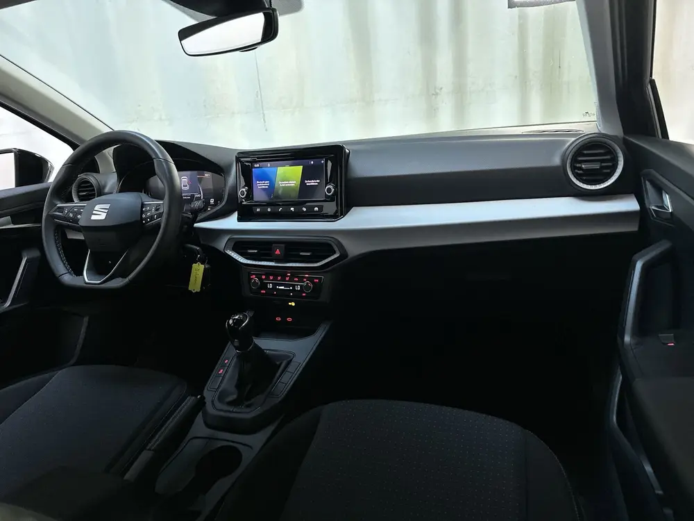 SEAT Ibiza 1.0 EcoTSI Style Virtual Cockpit Parkeerse uit 2023, foto 2