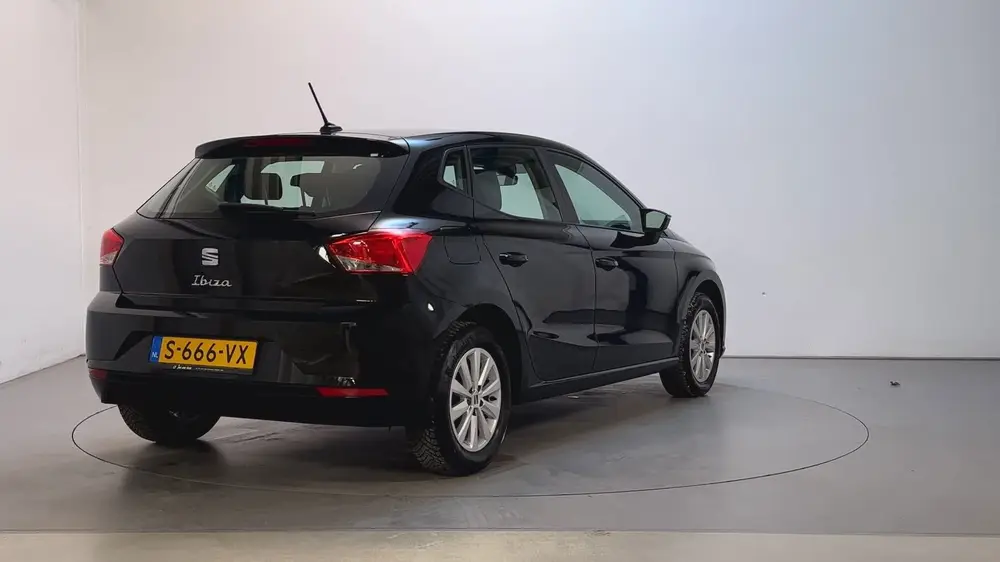 SEAT Ibiza 1.0 EcoTSI Style Virtual Cockpit Parkeerse uit 2023, foto 3