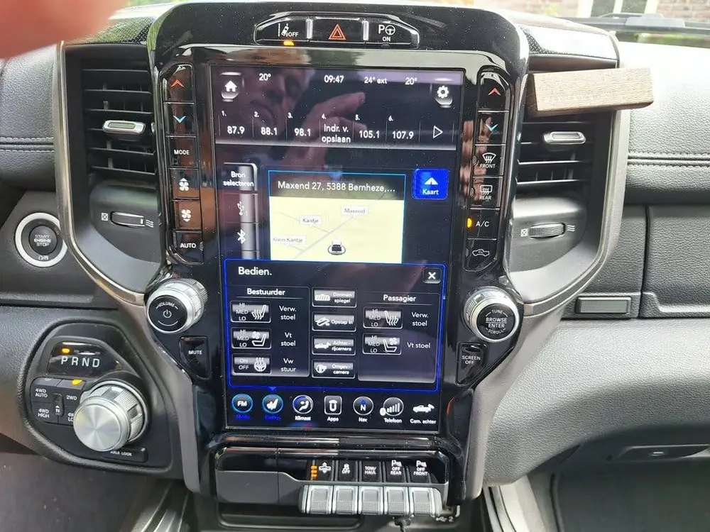 Dodge Ram 1500 5.7 V8 4x4 Crew Cab Laramie uit 2020, foto 9
