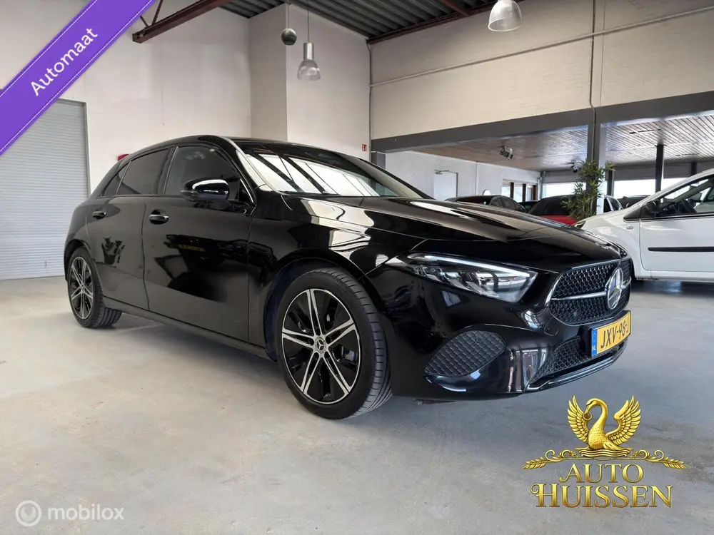 Mercedes-Benz A-Klasse 180 Luxury Line Keyless ACC 360Camera uit 2023