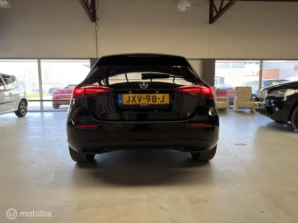 Mercedes-Benz A-Klasse 180 Luxury Line Keyless ACC 360Camera uit 2023, foto 4
