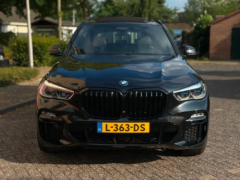 BMW X5 XDrive45e High Executive uit 2021, foto 2