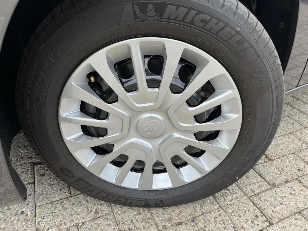 Toyota Proace City 1.5 D-4D Prof Long uit 2024, foto 2