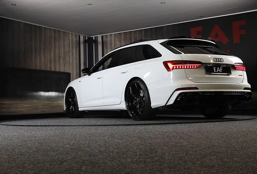 Audi A6 Avant 55 TFSI e Quattro RS6 Look / RS Zetels / Head uit 2023, foto 3