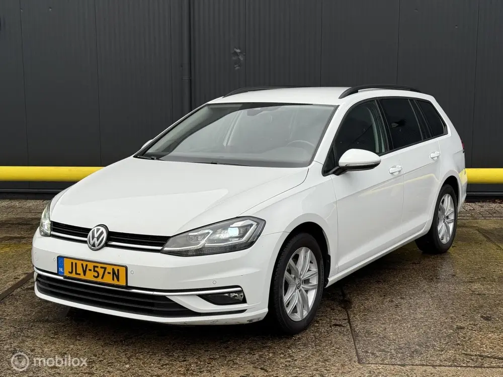 Volkswagen Golf 1.6 TDI Highline | ACC | CARPLAY | uit 2019