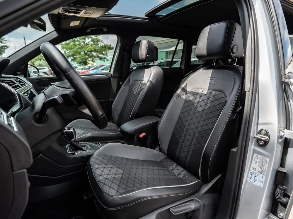 Volkswagen Tiguan 1.5 TSI 150PK DSG R-Line Business+ | Pano uit 2022, foto 20